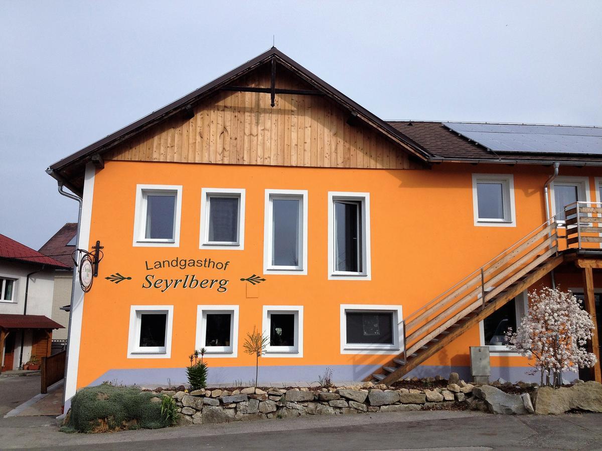 Landgasthof Seyrlberg Reichenau im Mühlkreis エクステリア 写真